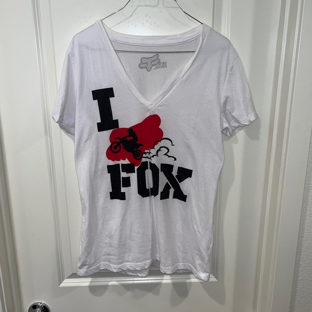 Fox racing women’s T-shirt I 🦊 fox v-neck size XL short sleeves white